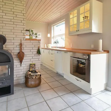 Two-bedroom Holiday In Otterup