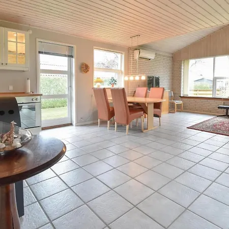 Feriehus Two-bedroom Holiday In *
